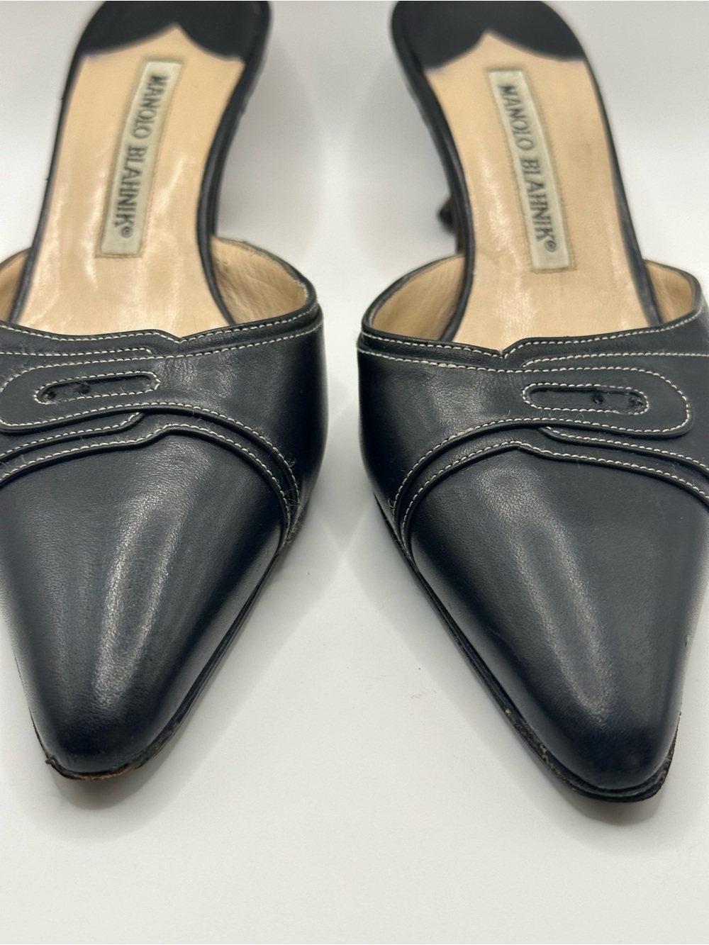 Manolo Blahnik Black Leather Pointed Slip-On Mules with Contrast Stitching - Picture 5 of 5
